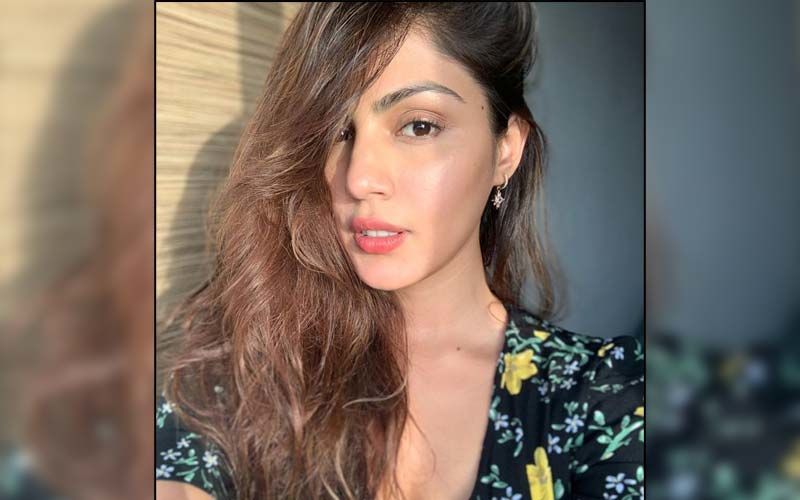 Rhea Chakraborty Lends Her Support To NCW’s Initiative To Help Pregnant Women; Shares Helpline Number For Expectant Mothers