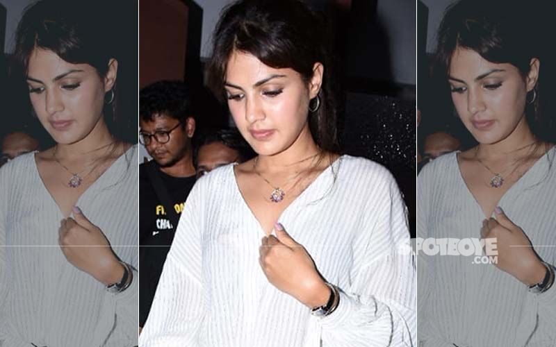 ‘Let’s Smash Patriarchy’, Reads The Message On Rhea Chakraborty’s Tee; Actress Makes A Statement As She Enters The NCB Office For 3rd Day Of Interrogation