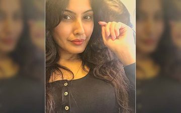 Kamya Punjabi Poses With A Table Full Of Alcohol Bottles; Her Actor Friend Says ‘Pyaason Ke Saamne Kuan Rakh Diya’