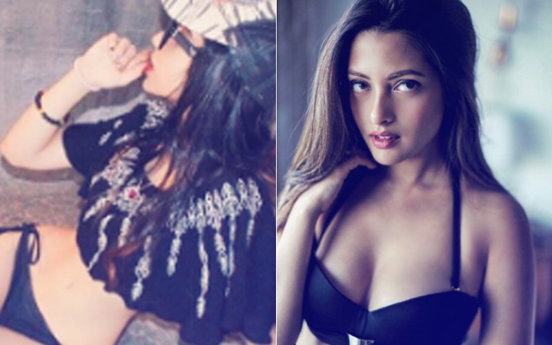 Scintillating Sunday: Bikini Babe Sakshi Chopra & Riya Sen Leave Little To Imagination