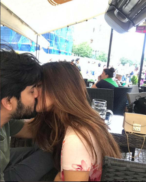 riya sen and shivam tewari kiss in public