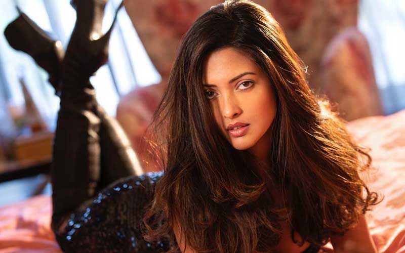 Hottie Riya Sen Coming To You With Poison, Today