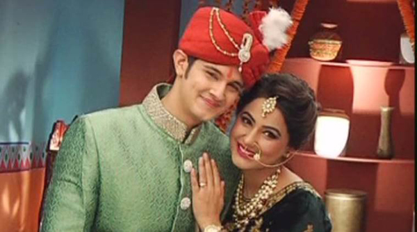 rohan mehra hina khan a still from ye rishta kya kehelata hai