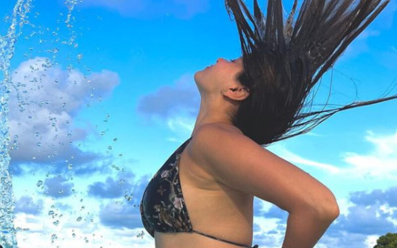 Bigg Boss 14 Winner Rubina Dilaik Sets Temperature Soaring With Her Latest Bikini PICS; Actress Aces Perfect Hair Flip In The Sea