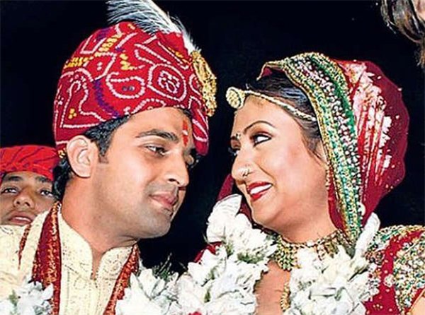 marriage picture of juhi and sachin