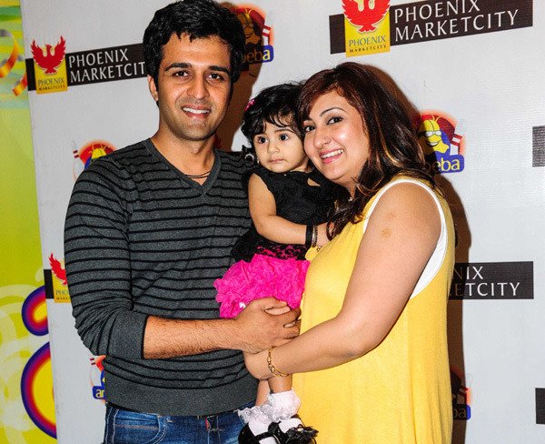 juhi sachin with daughter