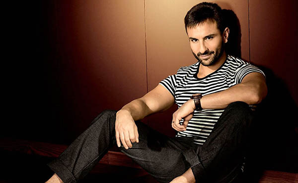 saif ali khan posing for a pic