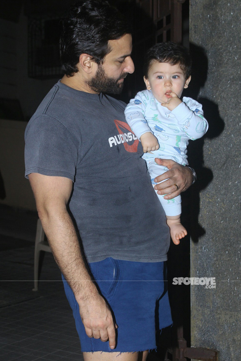 saif ali khan with taimur