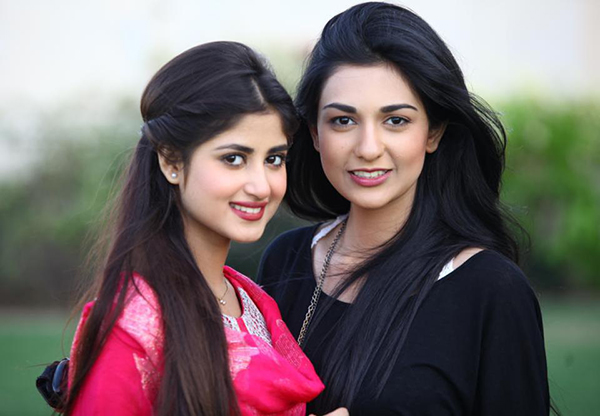 sajal ali with sister saboor ali