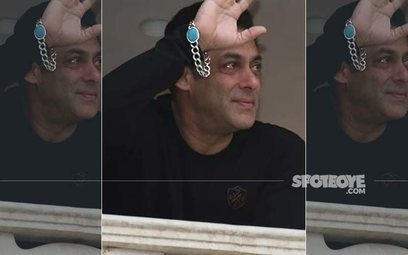 Salman Khan Gets Teary-Eyed As He Takes In The Massive Crowd Gathered To Greet Him Outside Galaxy