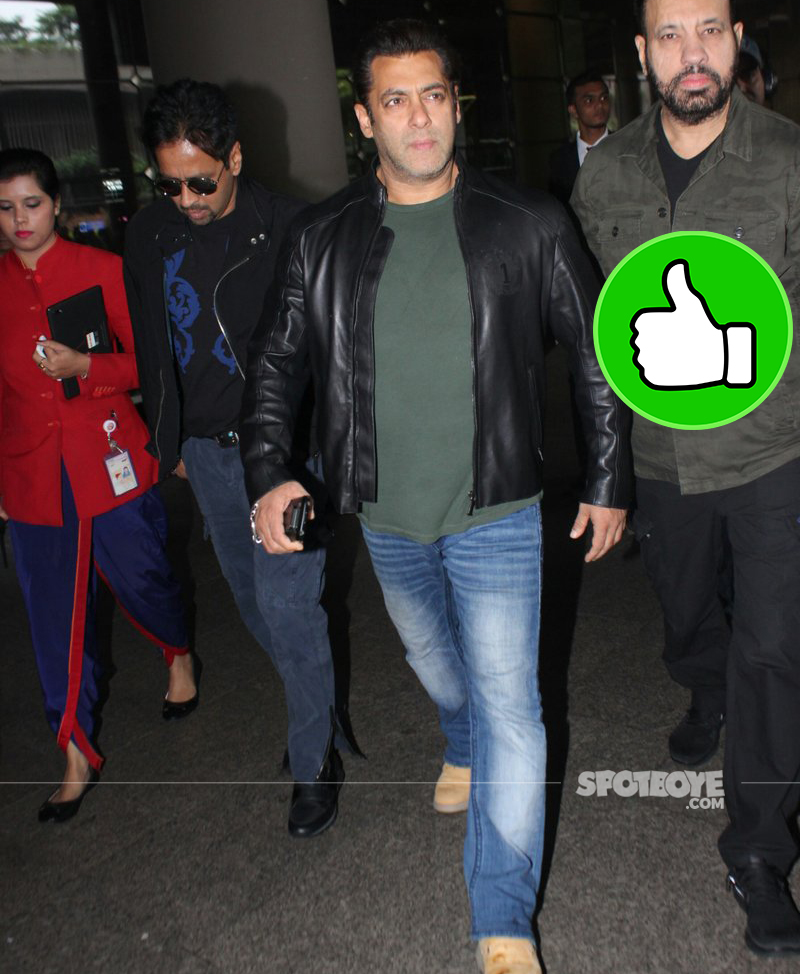 salman khan at the airport