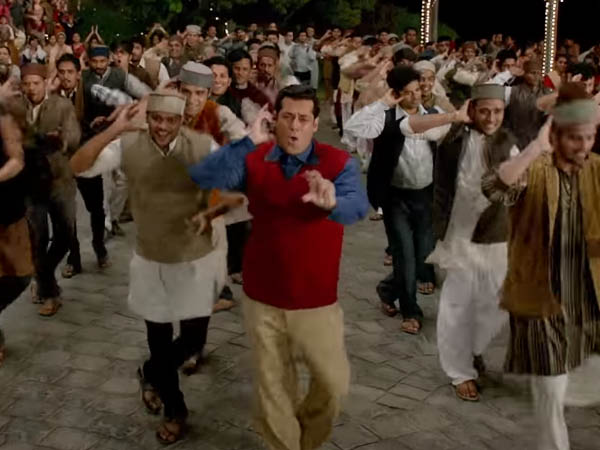 salman khan does the radio hook step in tubelight