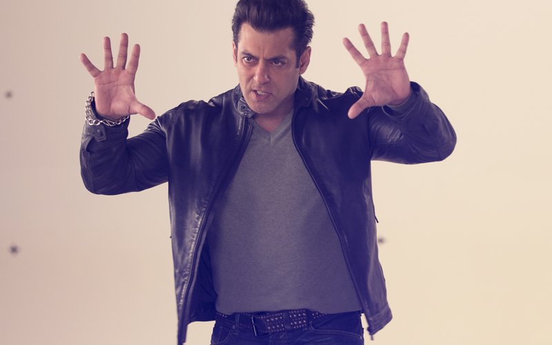 10 Ka Dum Promo: Salman Khan Shoots For The Show After 8 Years!