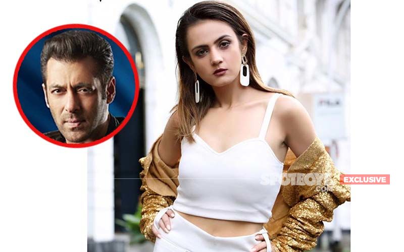 Salman Khan’s Rakhi Sister Shweta Rohira’s Unforgettable Incident At A Resto Bar; The Lady Was Asked To Show Her ID Proof- EXCLUSIVE