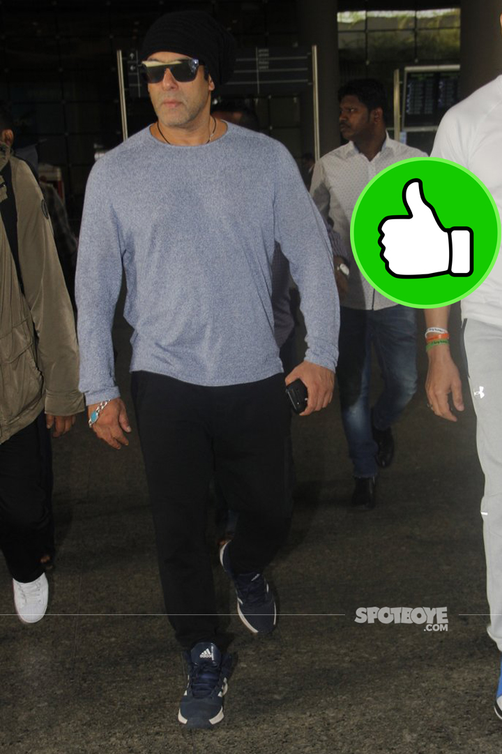 salman khan spotted at the airport