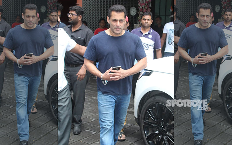 Salman Khan Sticks To His Trademark Dull T-Shirt And Jeans For Arpita Khan Sharma’s Ganesh Chaturthi Celebrations: Pics Here