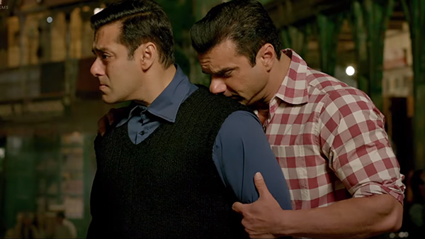 salman khan with bro sohail khan in tubelight