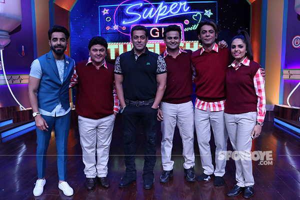 salman khan on the sets of super night with tubelight