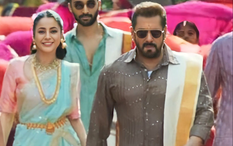 Kisi Ka Bhai Kisi Ka Jaan TEASER: Fans Spot Shehnaaz Gill As She Walks With Salman Khan; Netizens Say ‘Keep Shining Queen’-See Video