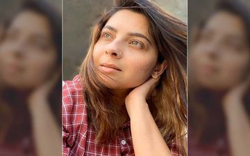 Sonalee Kulkarni Bedazzles Her Fans With Her Wind-In-The-Hair Look In Lockdown