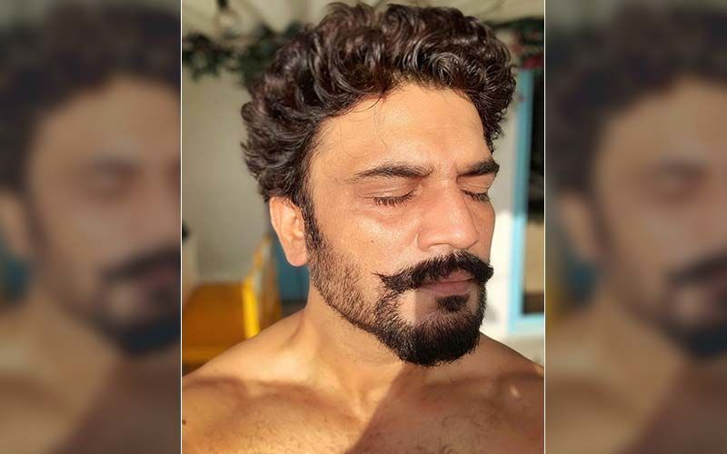 Sharad Kelkar’s Post Shave Machismo Has Got The Internet Drooling Over His Looks