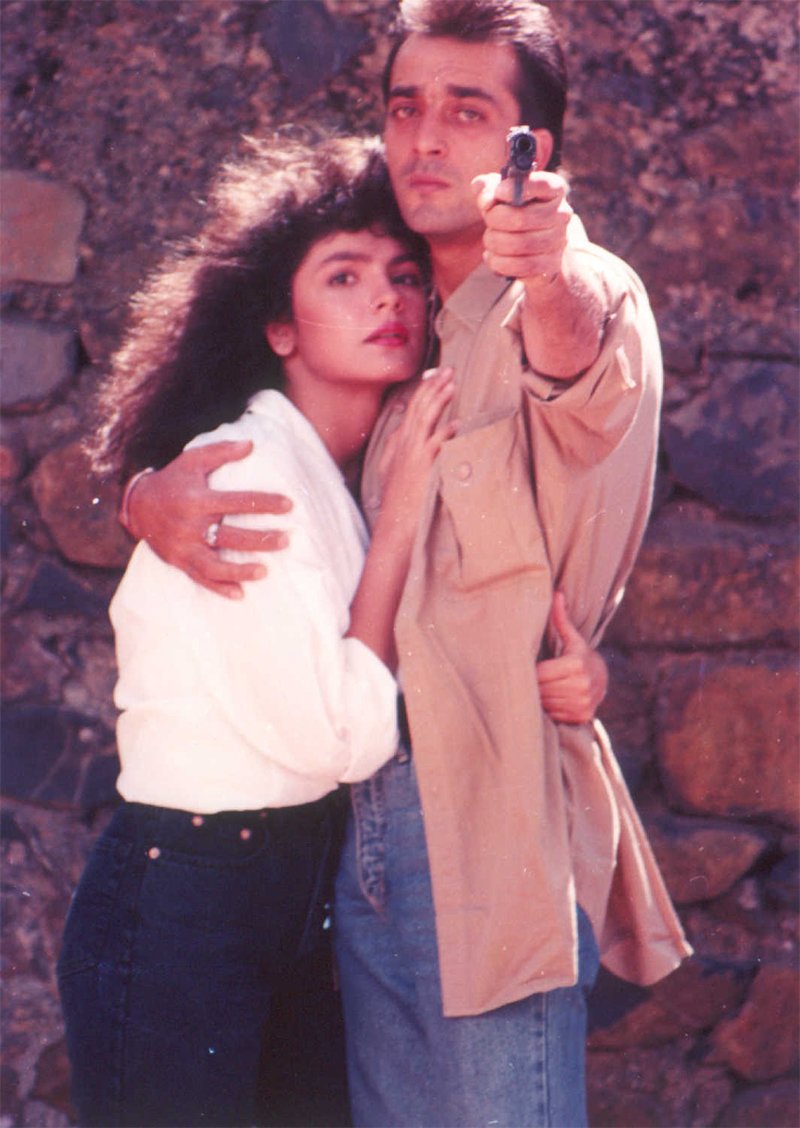 sanjay dutt and pooja bhatt in sadak