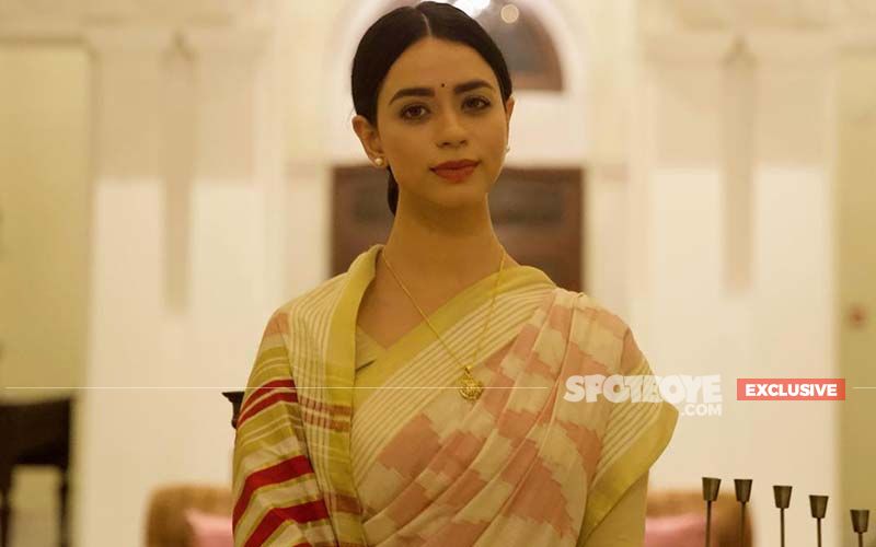 Raktanchal 2 First Look Out:  Soundarya Sharma Looks Intense In The Series As Roli Rai - EXCLUSIVE