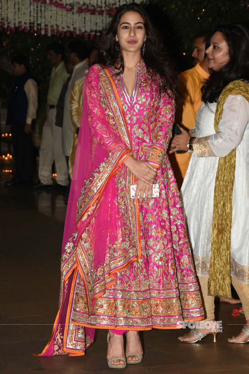 sara ali khan at ambani ganpati celebration party