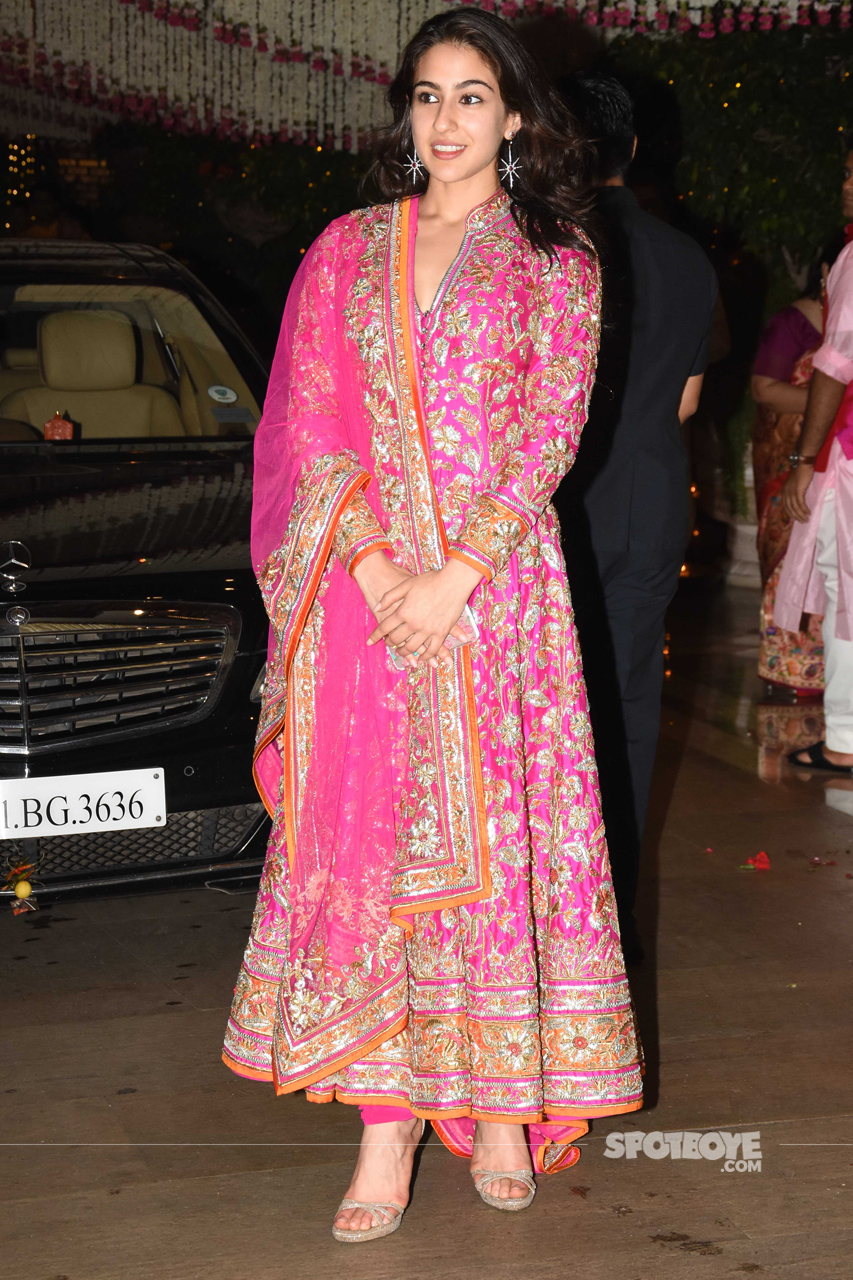 sara ali khan at ambani ganpati celebration