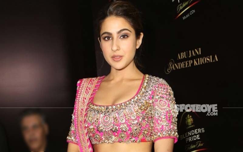 Pink Power! Sara Ali Khan Is Giving Off 'Bole Chudiyan' Vibes In This Manish Malhotra Lehenga