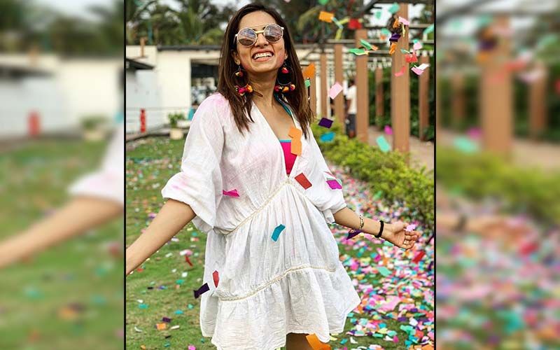 Sargun Mehta’s Latest Fashion Pics Are Made For Happy Summer Days; Shares Pics On Insta