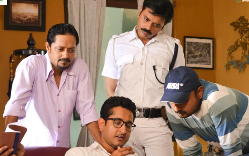 Satyanweshi Byomkesh: Parambrata Chatterjee Shares Behind The Scene Picture On Twitter