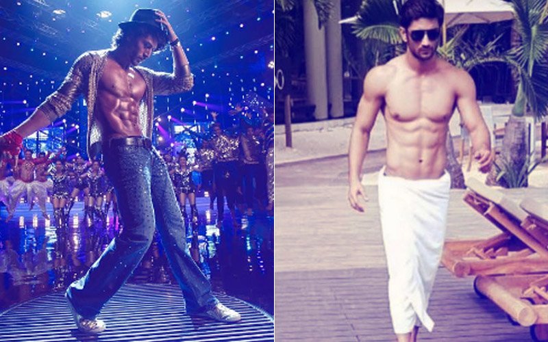 Sexy Saturday: Tiger Shroff & Sushant Singh Rajput's Washboard Abs Are Droolworthy!