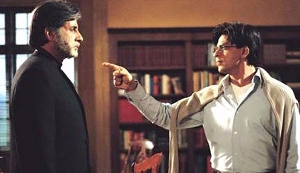 shah rukh khan and amitabh bachchan in a still from mohabbatein