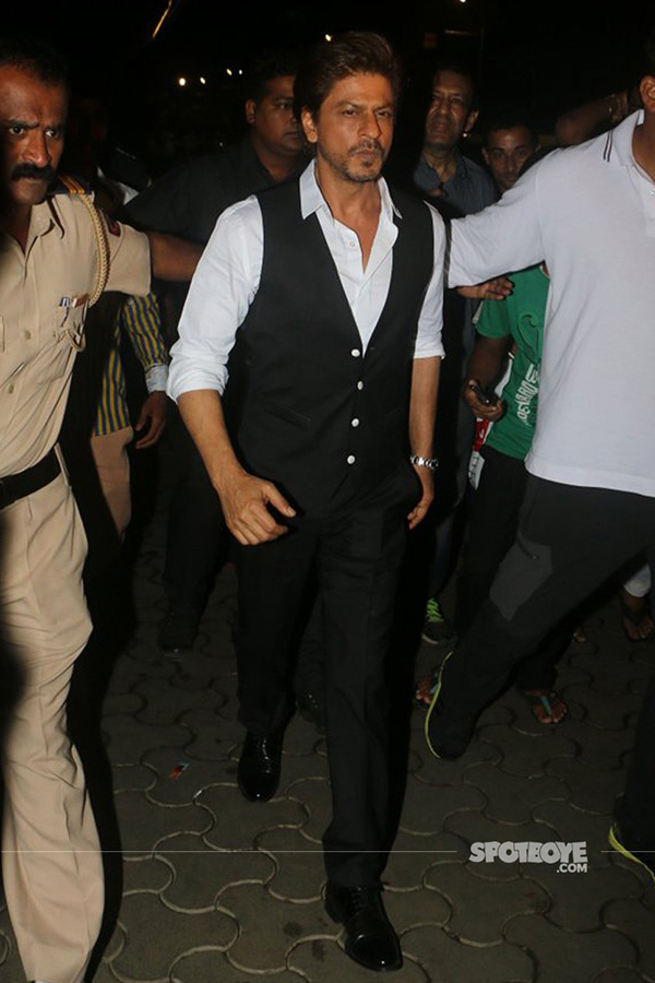 shah rukh khan at tubelight screening