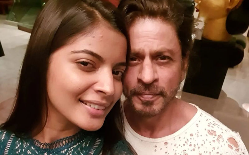 Model Gets Chance To Spend Evening With Shah Rukh Khan At Mannat; Reveals Actor Baked Pizza For Her And Escorted Her To Car-See POST
