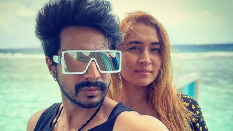 Vishnu Vishal And Jwala Gutta Are Now Mr & Mrs; Pictures From Their Wedding Day Go Viral