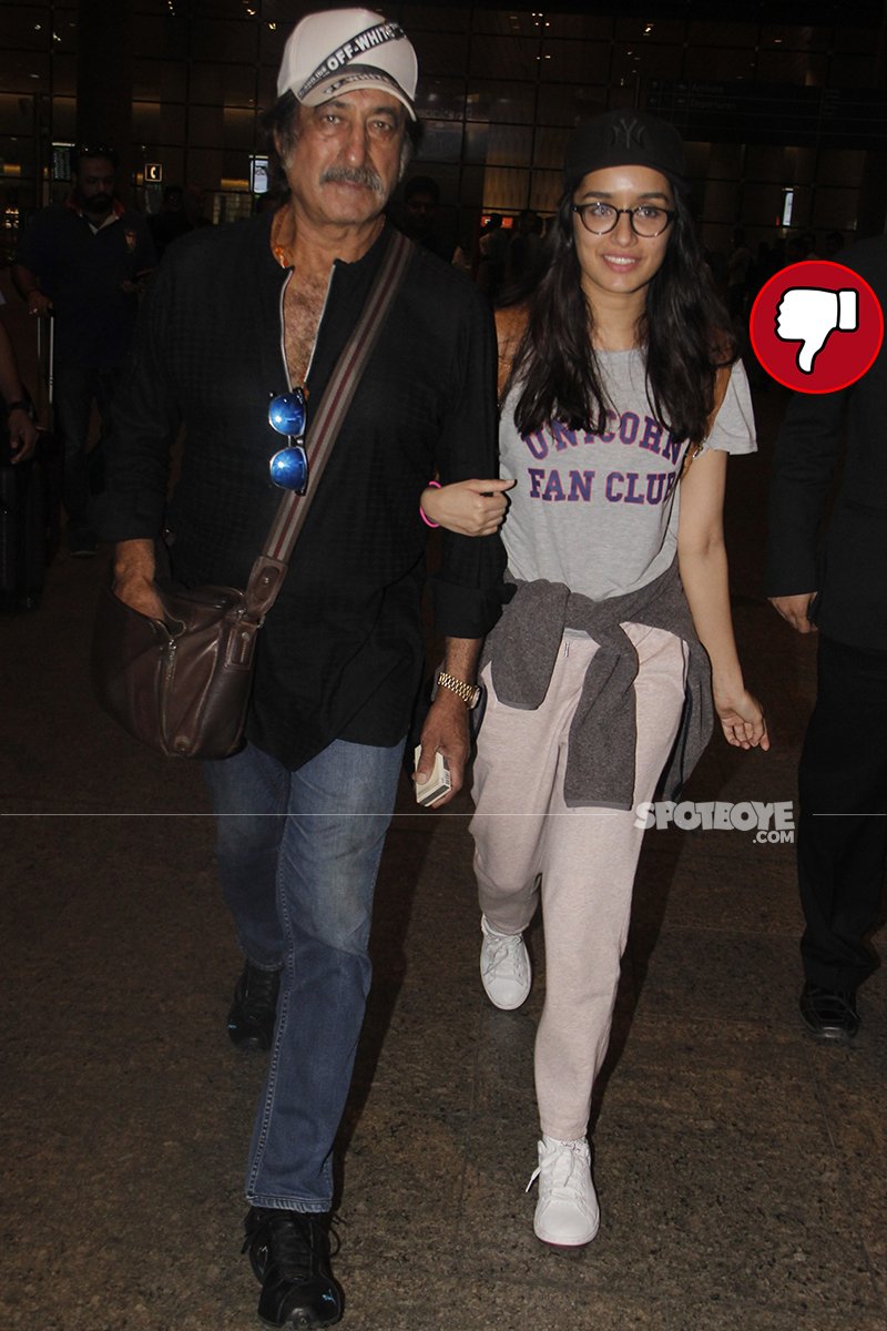 shakti kapoor with daughter sharaddha kapoor at the airport