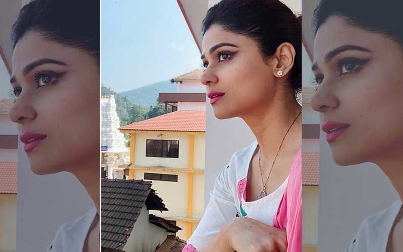 Shamita Shetty Gets Brutally TROLLED For ‘Showing Attitude’ After She Walks In A Rush, Netizen Calls Her ‘Oversmart Insecure Lady’-WATCH