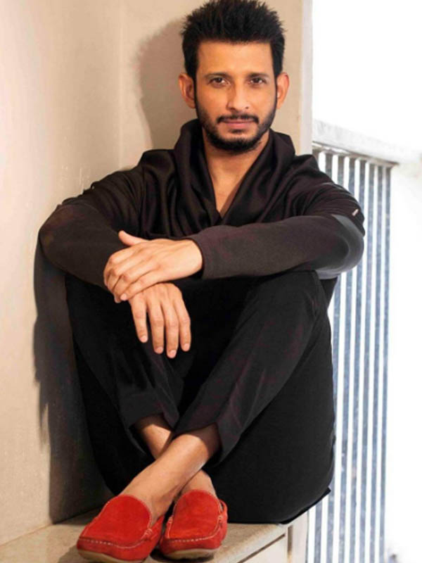 sharman joshi look