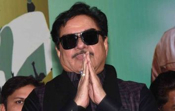 Me Too पर शत्रुघ्न सिन्हा ने दिया होश उड़ाने वाला बयान, कहा- मैंने तो बहुत कुछ किया है लेकिन इसके बावजूद मेरा नाम इसमें नहीं आया