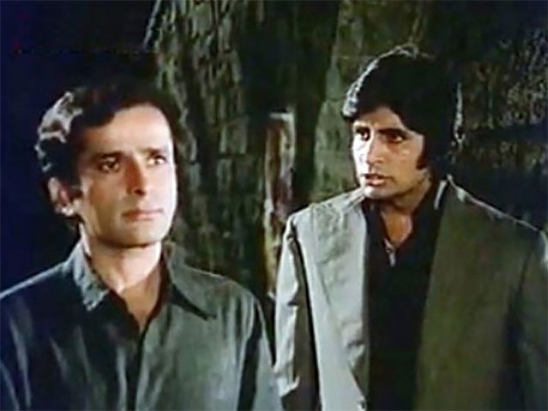 shashi kapoor and amitabh bachchan in deewar