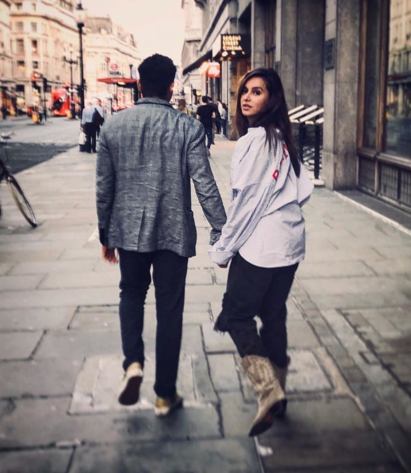 Shibani Dandekar Instagram Picture