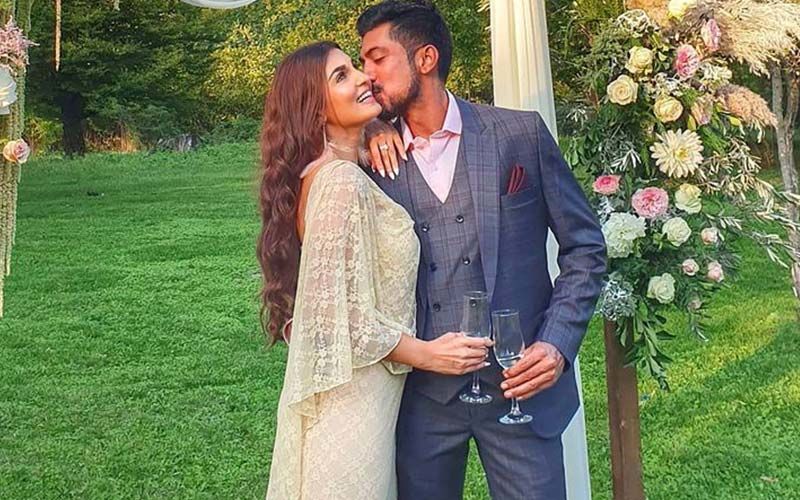 Shiny Doshi Engaged To Boyfriend Lavesh Khairajani