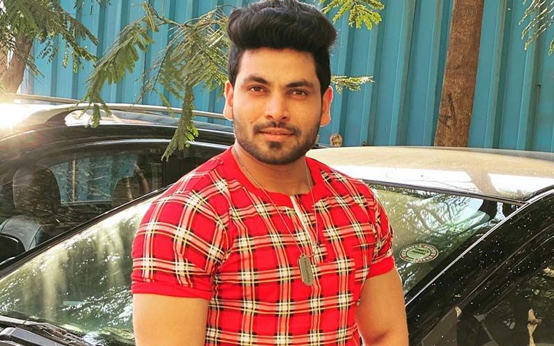 Shiv Thakare Sets New Fashion Goals For Festive Looks In This Ganeshotsav