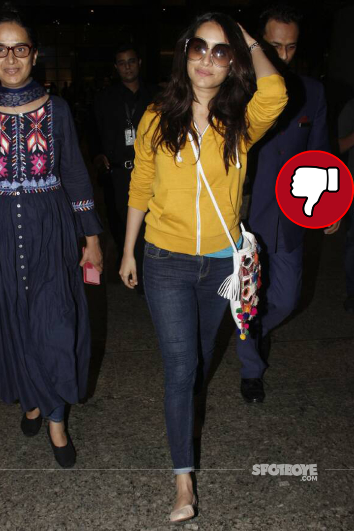 shraddha kapoor at airport