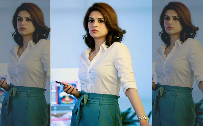 Shraddha Das Rocks The Formal Look Like A Boss, Shares Pic On Instagram