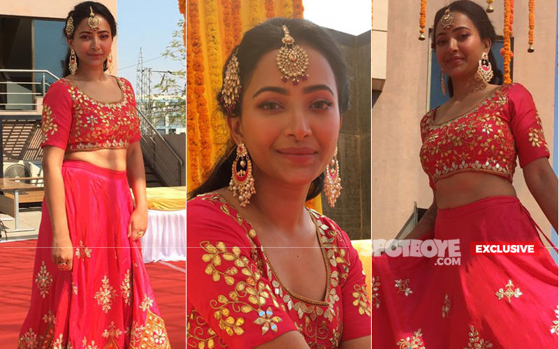 Shweta Basu Prasad’s Exclusive Pictures From Mehendi Ceremony- Bride-To-Be Is All Ready For The Poolside Party!