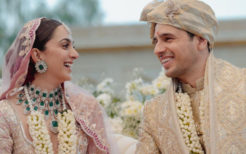 Kiara Advani-Sidharth Malhotra WEDDING GIFTS: Newly- Married Couple Gives Customised Hampers, Rajasthani Sweets, Desert Safari And More To Guests-Report