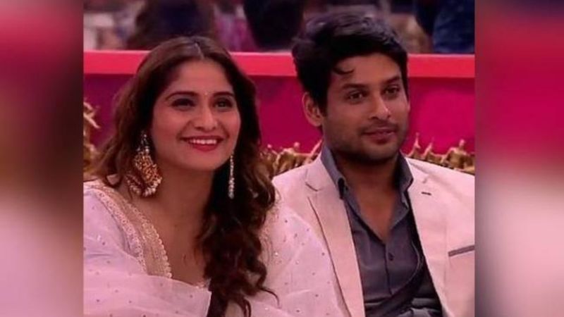 Arti Singh's Description Of Her Mr Right Fits Bigg Boss 13 Winner Sidharth Shukla Say Fans, Want #SidArti To Get Married